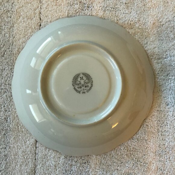 Vintage Gold & White Teacup & Saucer Set - Picture 3 of 10